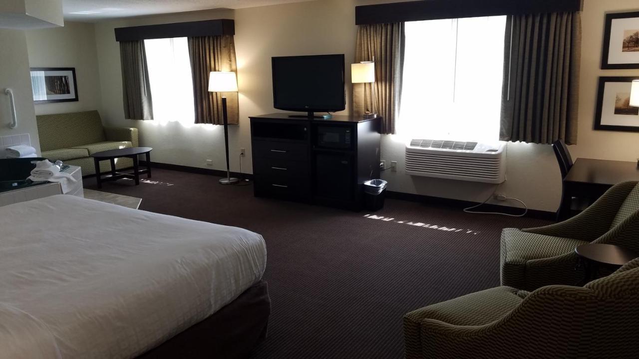 Americinn By Wyndham Rhinelander Экстерьер фото